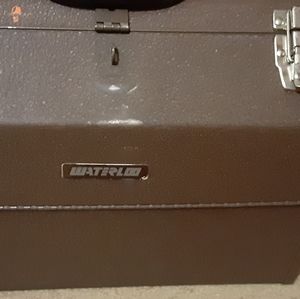 Vintage Waterll Cantilever toolbox 18"
